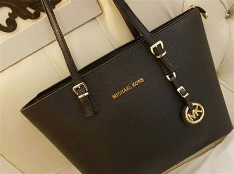 michael kors firmy mk torebka bialoczarna z paseczkami|Michael Kors online shopping.